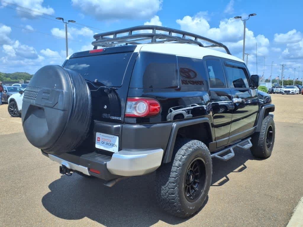Thumbnail: 2014 Toyota FJ Cruiser - 5