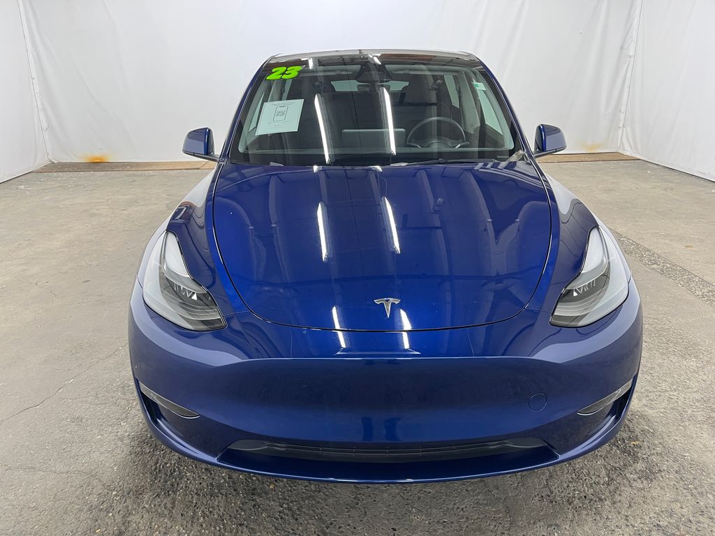 Used 2023 Tesla Model Y Long Range with VIN 7SAYGDEE4PF872982 for sale in Kirkland, WA