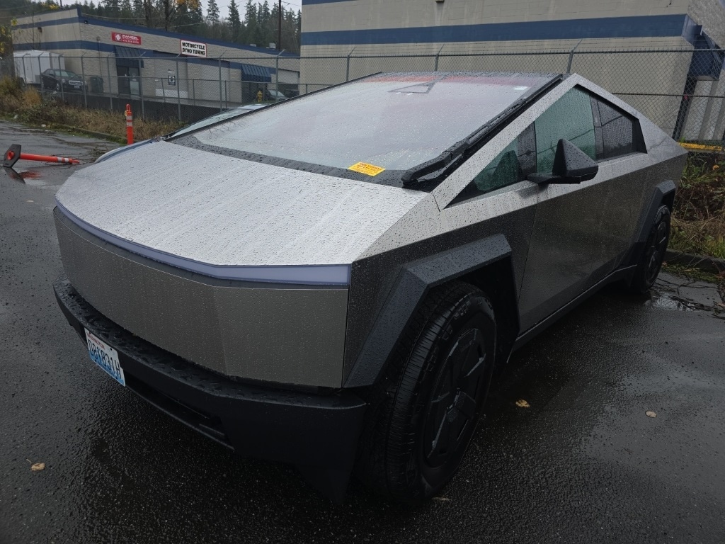 2025 Tesla Cybertruck Cyberbeast's photo