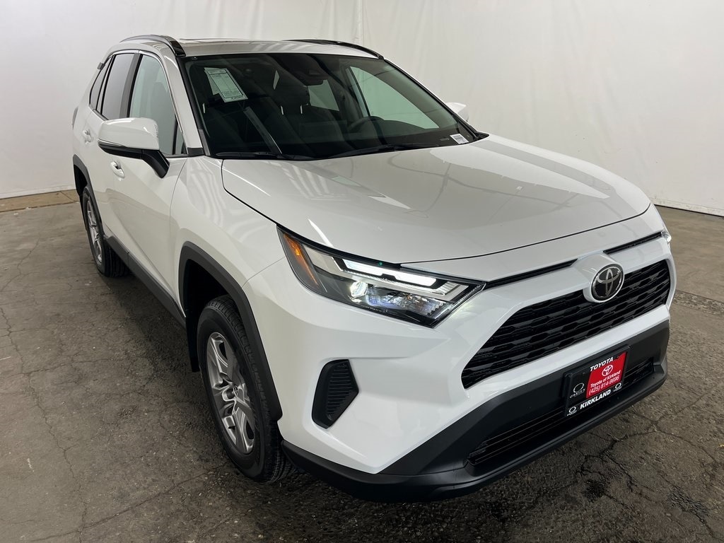 New 2025 Toyota RAV4 XLE XLE AWD SUV