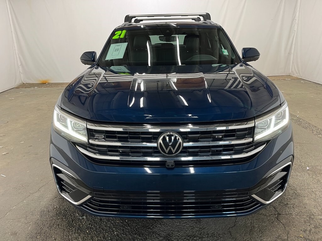 2021 Volkswagen Atlas Cross Sport V6 SEL Premium R-Line photo 2