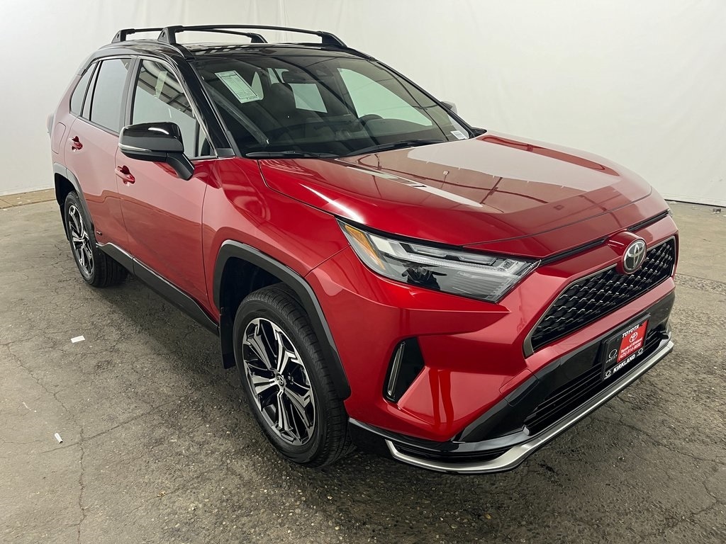 New 2025 Toyota RAV4 Plug-in Hybrid XSE PLUG-IN HYBRID