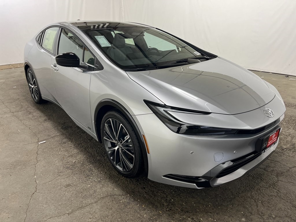 2026 Toyota Prius Limited's photo