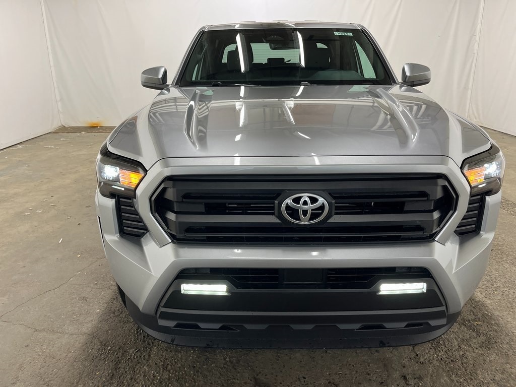 New 2026 Toyota Tacoma SR5 4X4 DOUBLE CAB