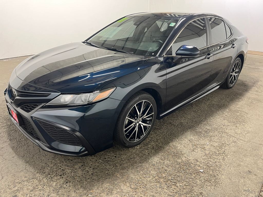 Certified 2021 Toyota Camry SE Sedan