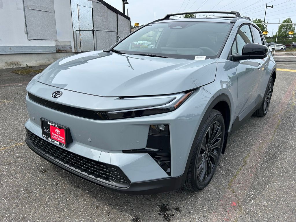2026 Toyota C-HR XSE AWD's photo