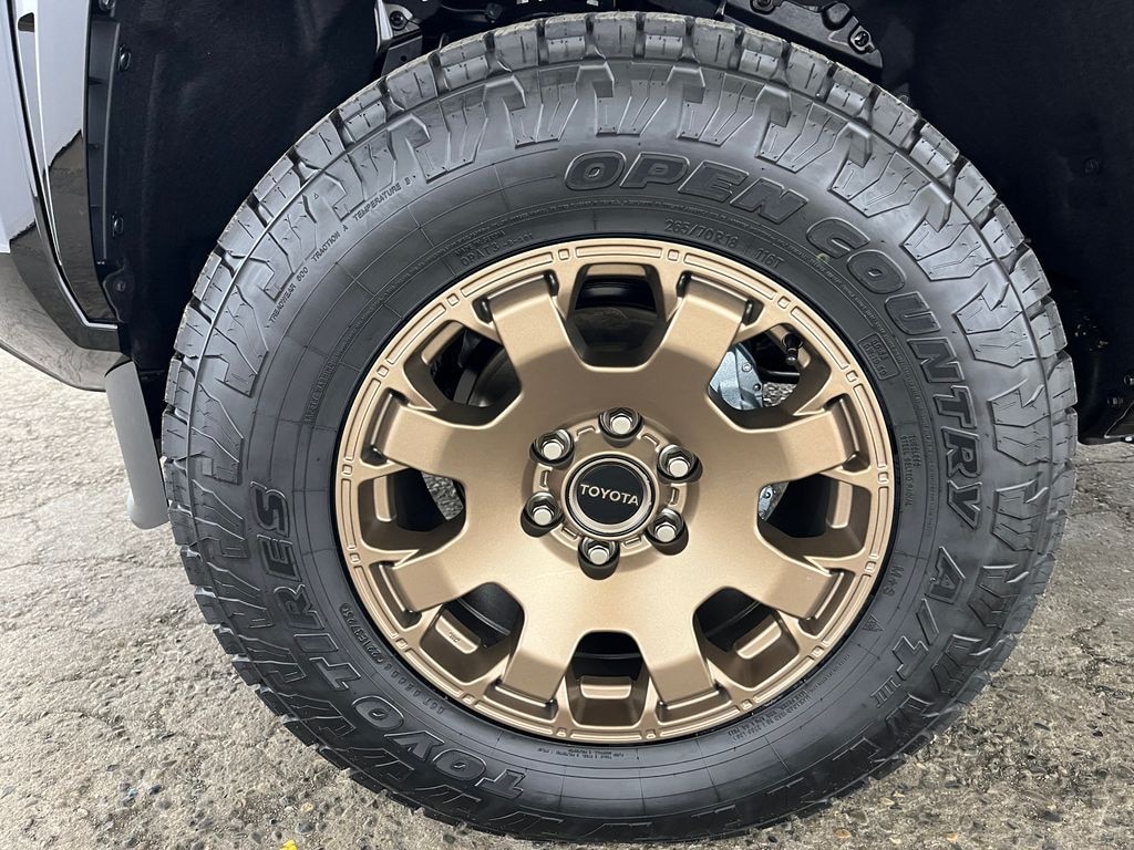 New 2026 Toyota Tacoma SR 4X4 DOUBLE CAB