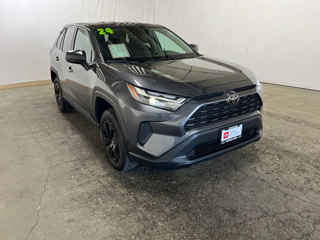 2024 Toyota RAV4 LE AWD's photo