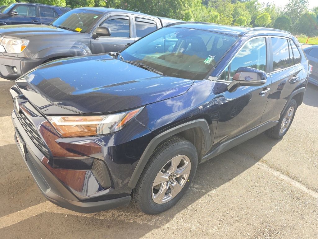 2024 Toyota RAV4 XLE AWD's photo
