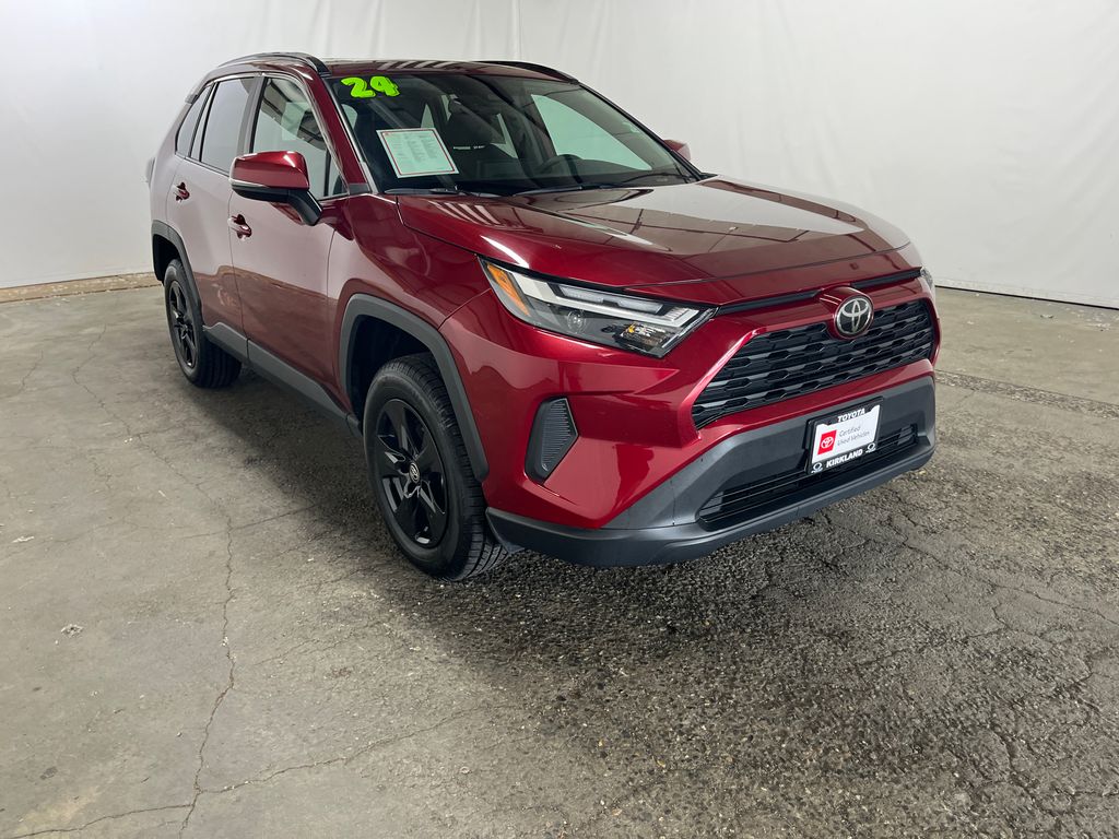 2024 Toyota RAV4 XLE AWD's photo