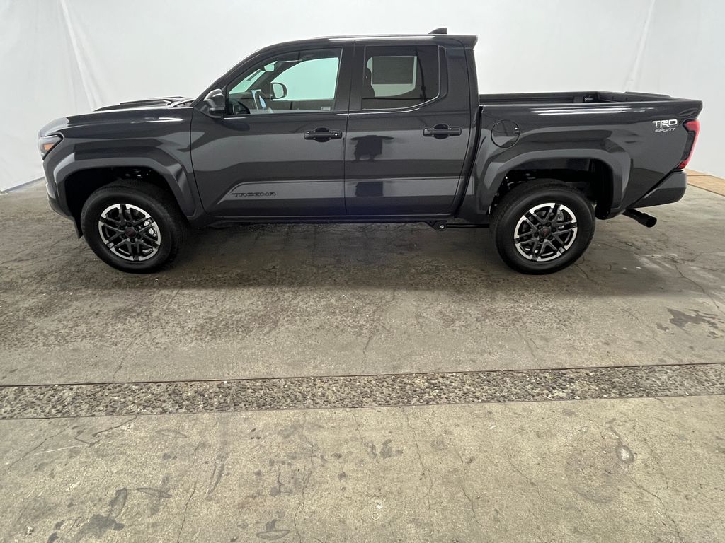 2026 Toyota Tacoma TRD Sport - Photo 5