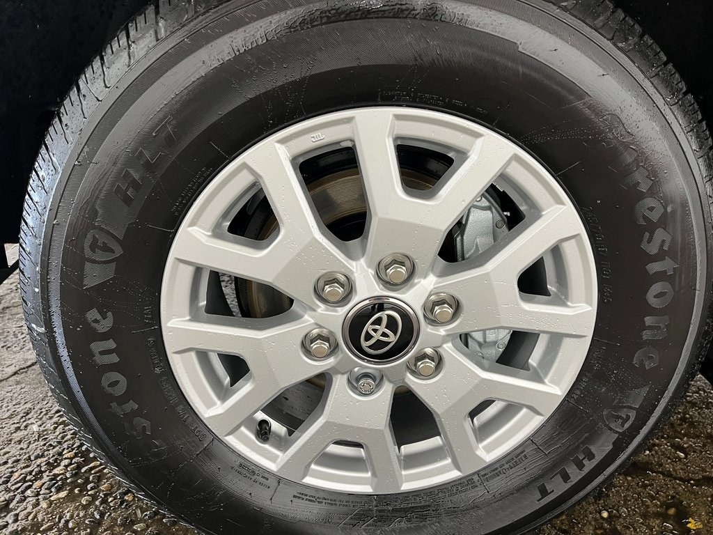 New 2026 Toyota Tacoma SR5 4X4 DBL CAB LONG BED