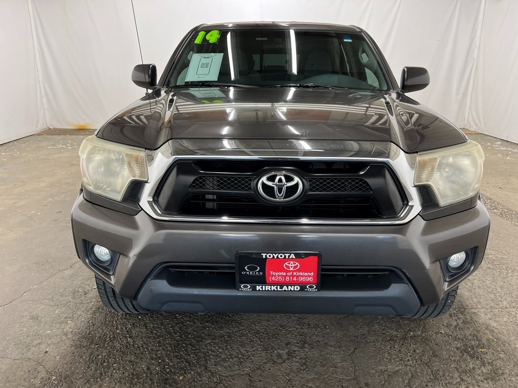 Used 2014 Toyota Tacoma Base with VIN 5TFLU4EN1EX087869 for sale in Kirkland, WA