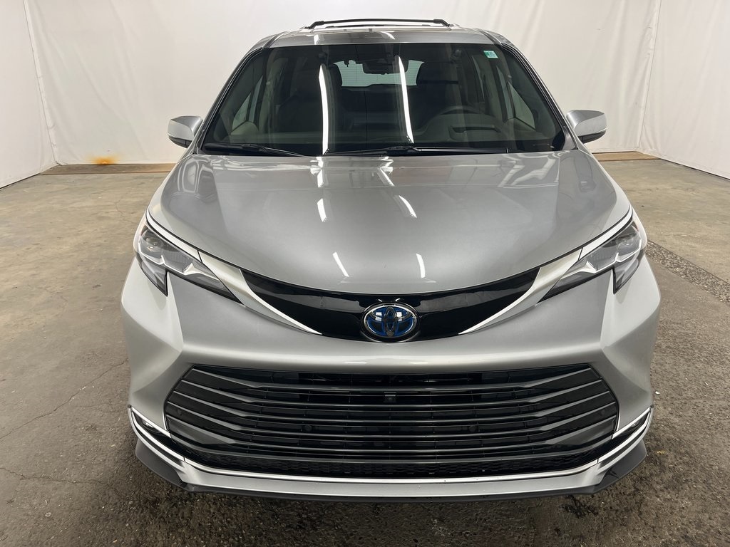 Certified 2024 Toyota Sienna Platinum Minivan/Van