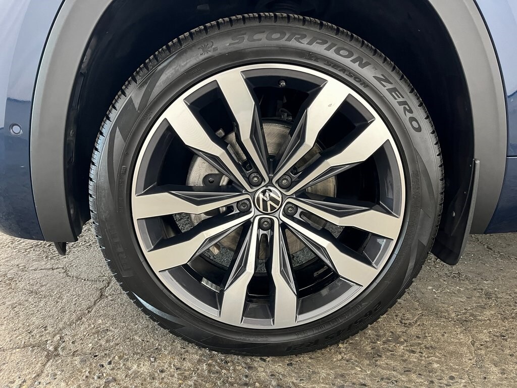 2021 Volkswagen Atlas Cross Sport V6 SEL Premium R-Line photo 4