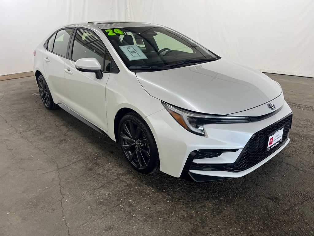 2024 Toyota Corolla SE Hybrid CVT's photo