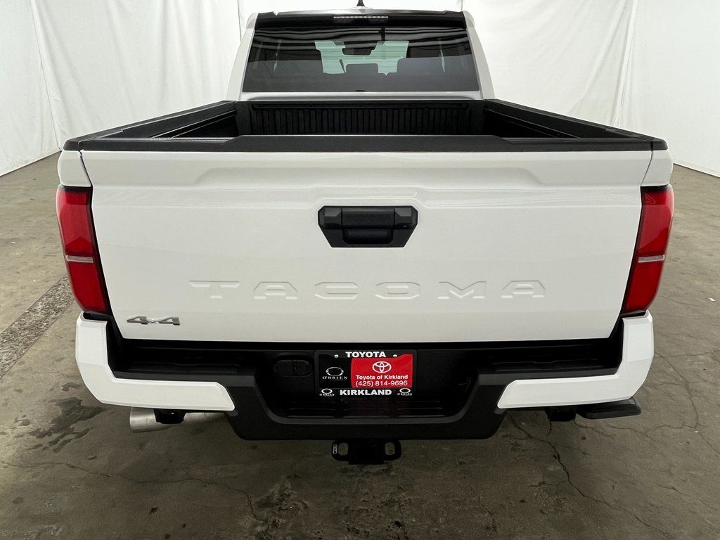 2026 Toyota Tacoma SR5 - Photo 7