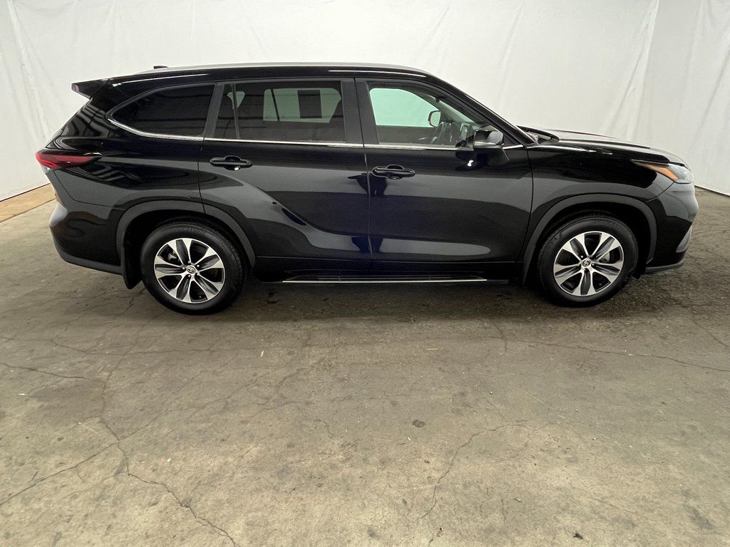 2024 Toyota Highlander XLE - Photo 8