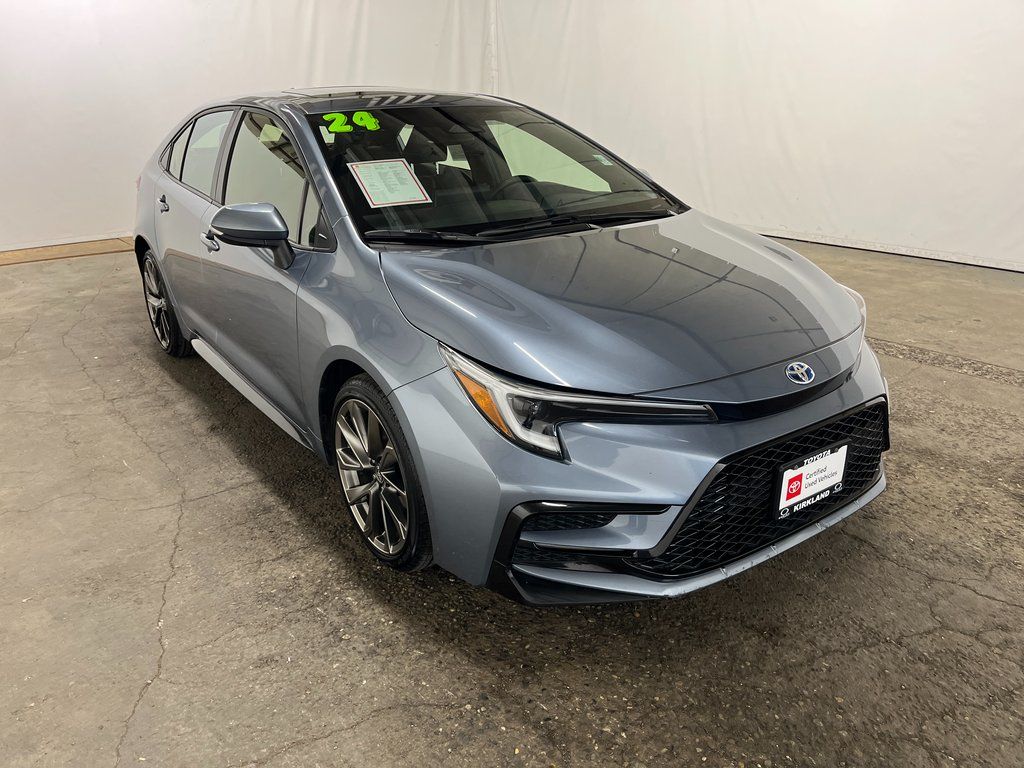 2024 Toyota Corolla SE Hybrid CVT's photo