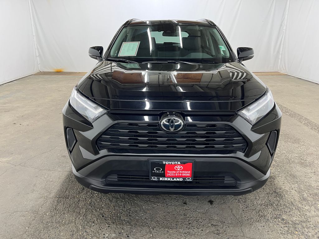 2024 Toyota RAV4 XLE AWD's photo