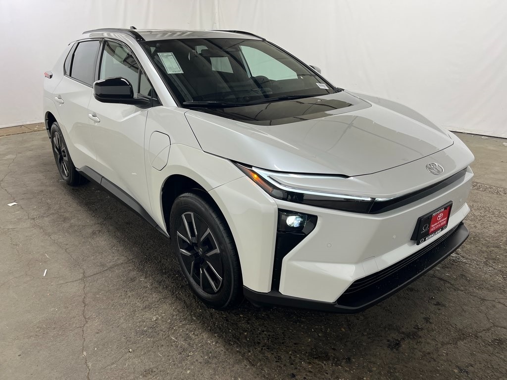2026 Toyota bZ XLE's photo