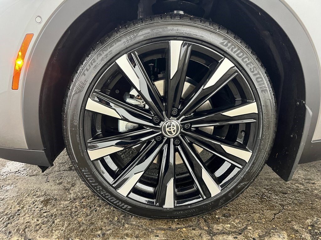 New 2026 Toyota Crown Platinum PLATINUM