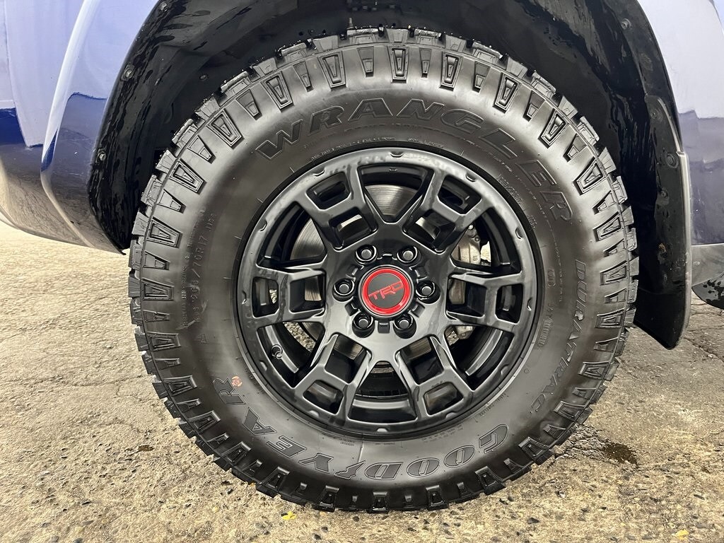 2023 Toyota 4Runner TRD Off-Road Premium photo 4