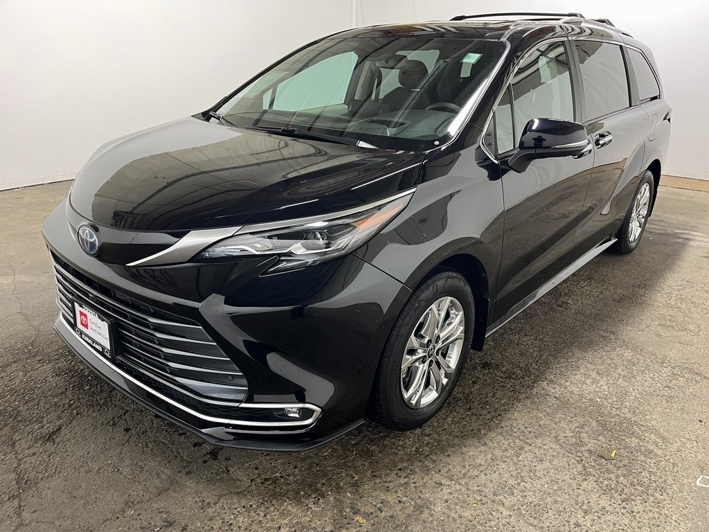 Certified 2024 Toyota Sienna Platinum Minivan/Van