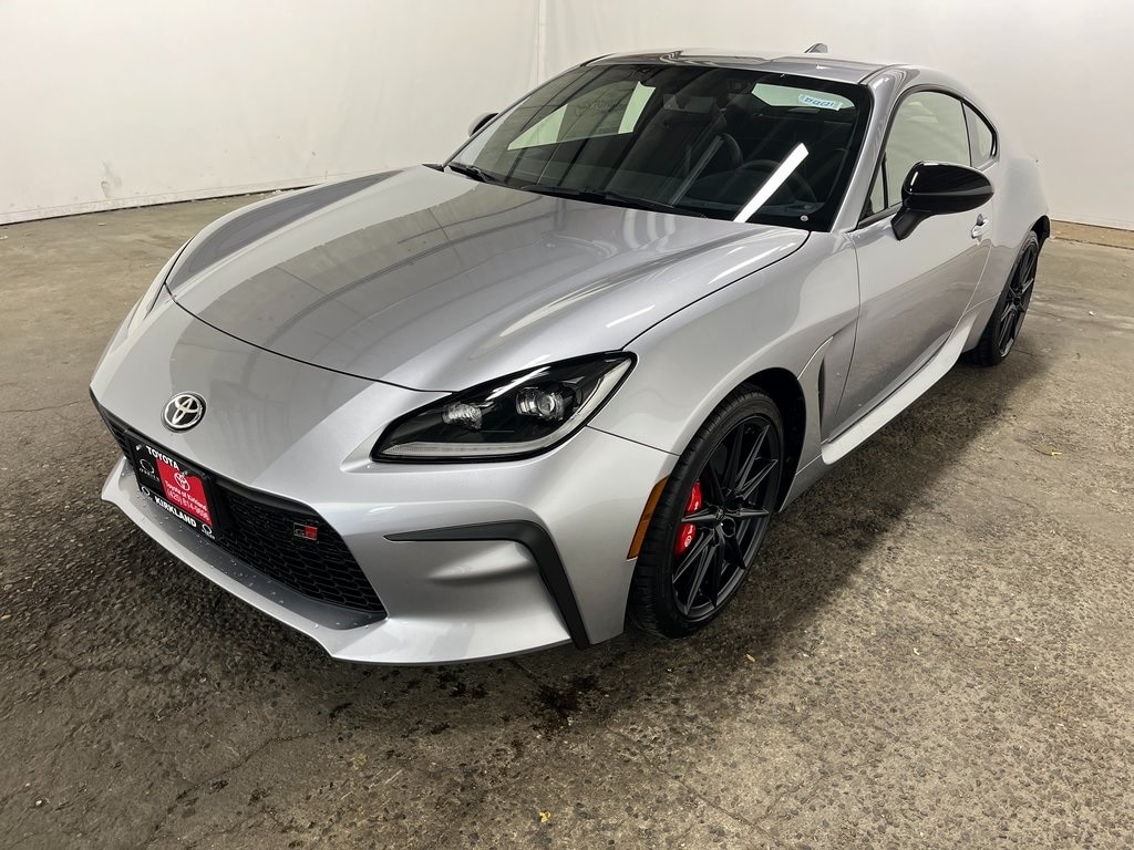 New 2025 Toyota GR86 Premium MT 2+2 COUPE 6 SPD M/T