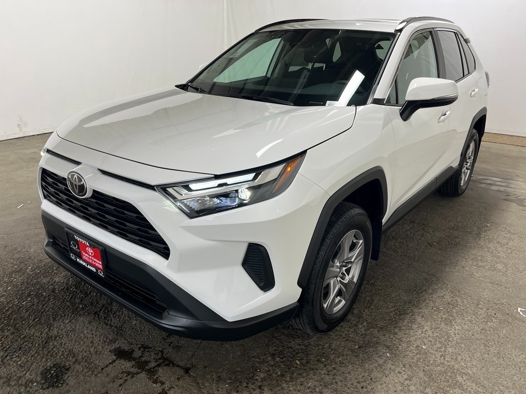 New 2025 Toyota RAV4 XLE XLE AWD SUV