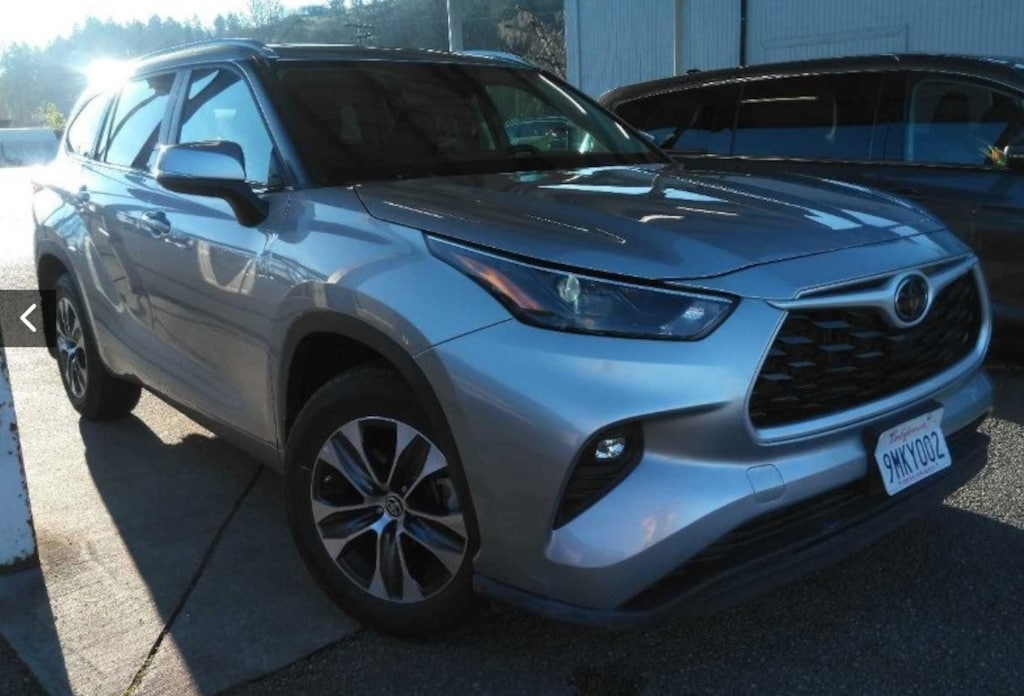 Used 2024 Toyota Highlander XLE SUV