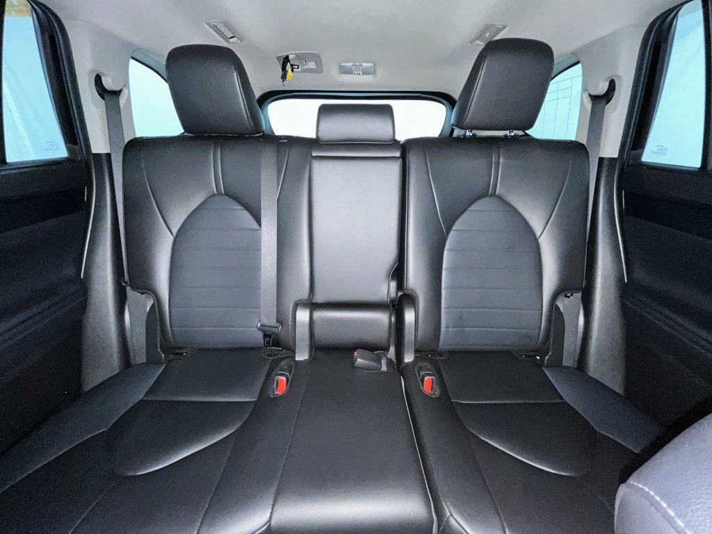 2024 Toyota Highlander XLE - Photo 18