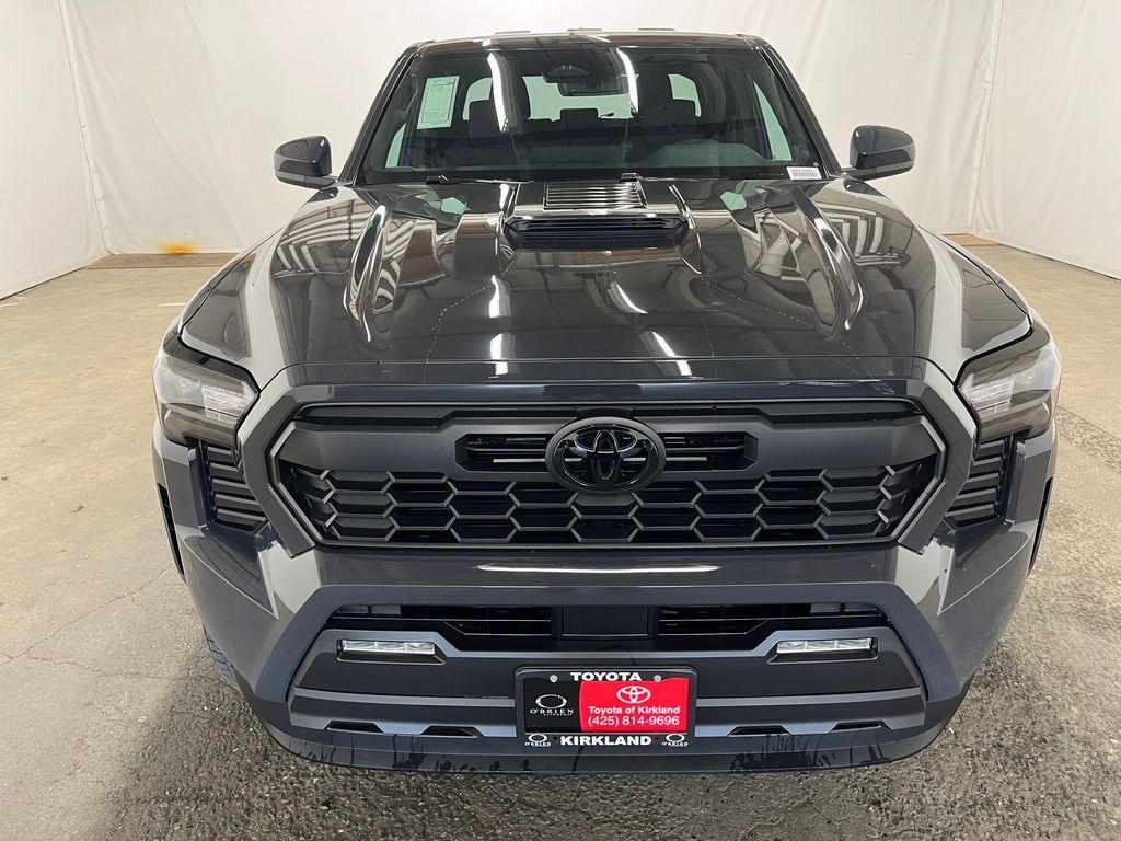 2026 Toyota Tacoma TRD Sport - Photo 2
