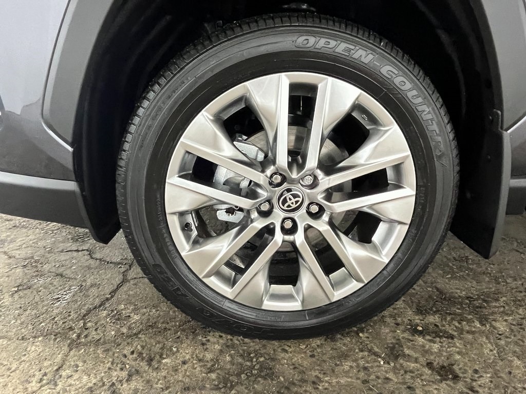 New 2025 Toyota RAV4 XLE Premium XLE PREM AWD SUV
