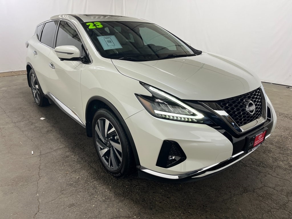 2023 Nissan Murano SL's photo