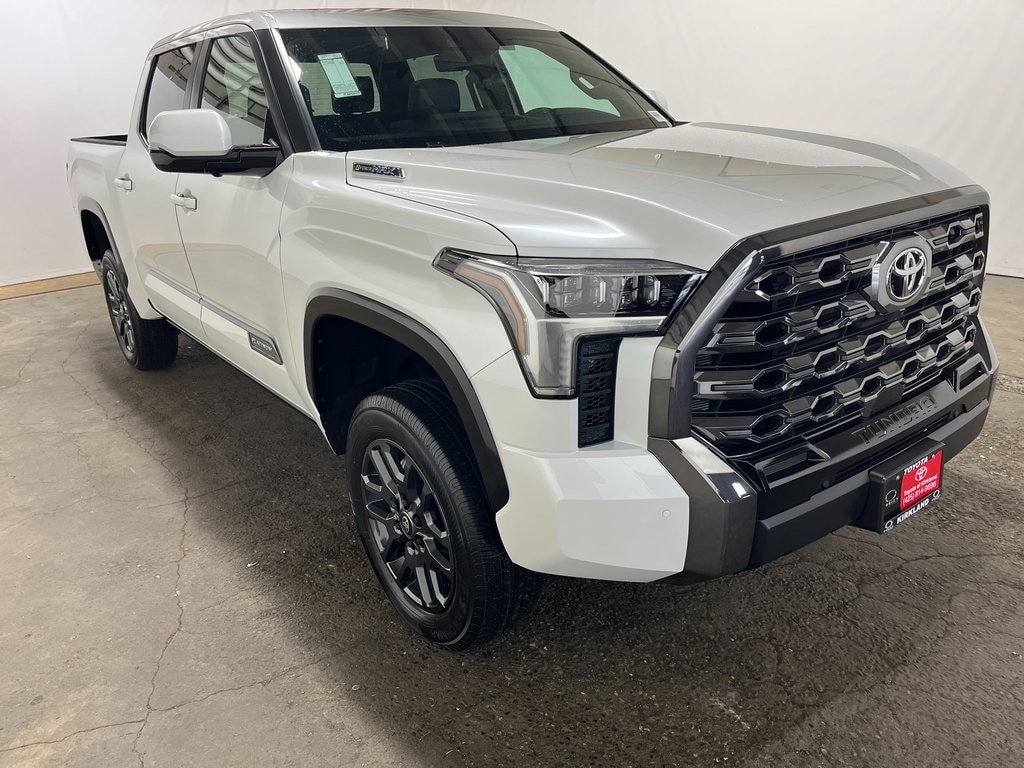 New 2026 Toyota Tundra i-FORCE MAX Platinum PLATINUM CREWMAX 5.5