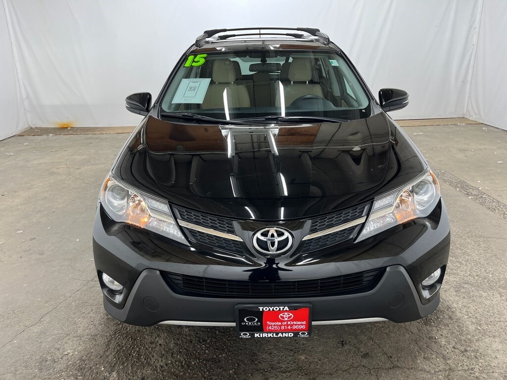 2015 Toyota RAV4 XLE photo 2