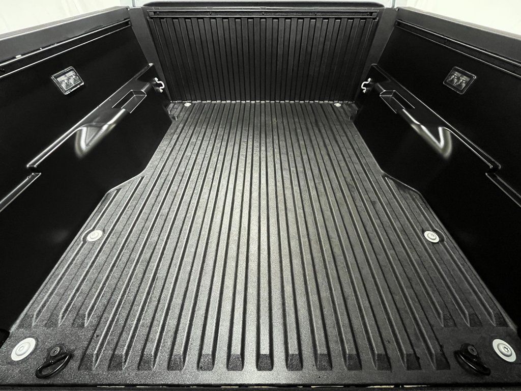 2026 Toyota Tacoma SR5 - Photo 20