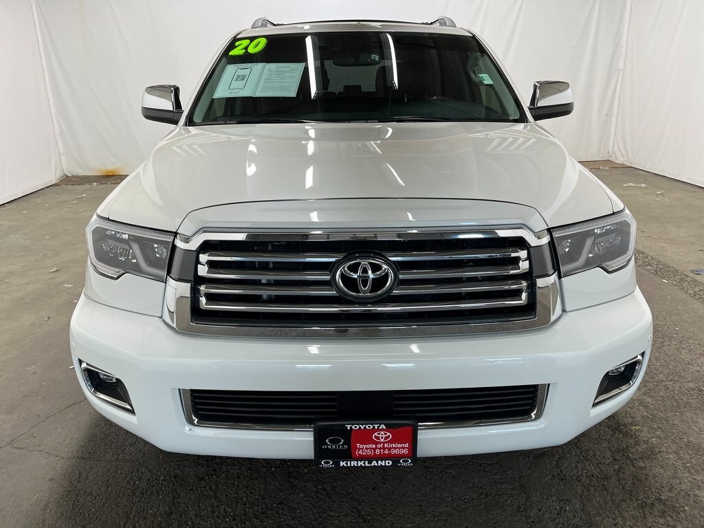 2020 Toyota Sequoia Platinum photo 2