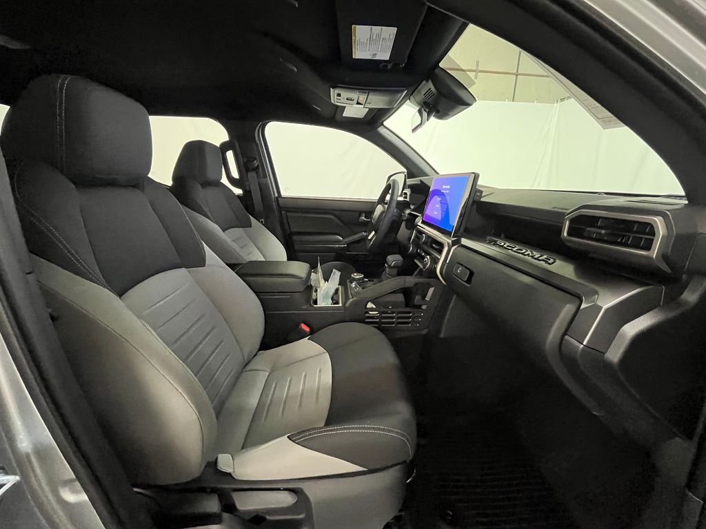 2026 Toyota Tacoma TRD Sport - Photo 13
