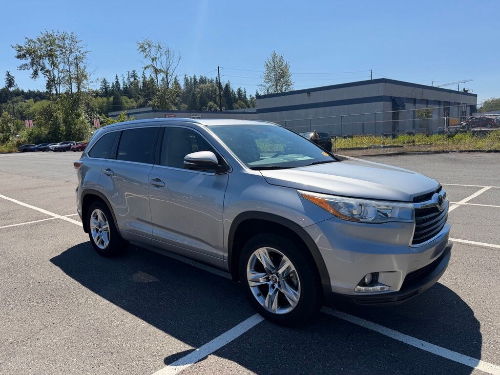 Used 2016 Toyota Highlander Limited Platinum V6 SUV