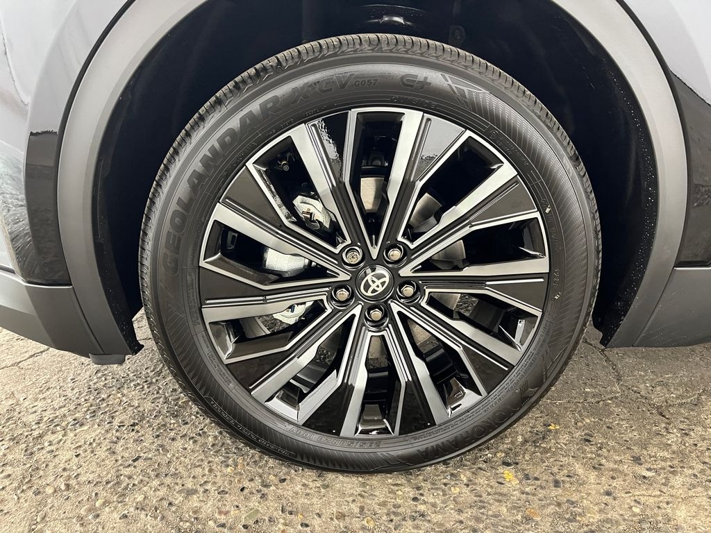 New 2026 Toyota C-HR XSE XSE AWD