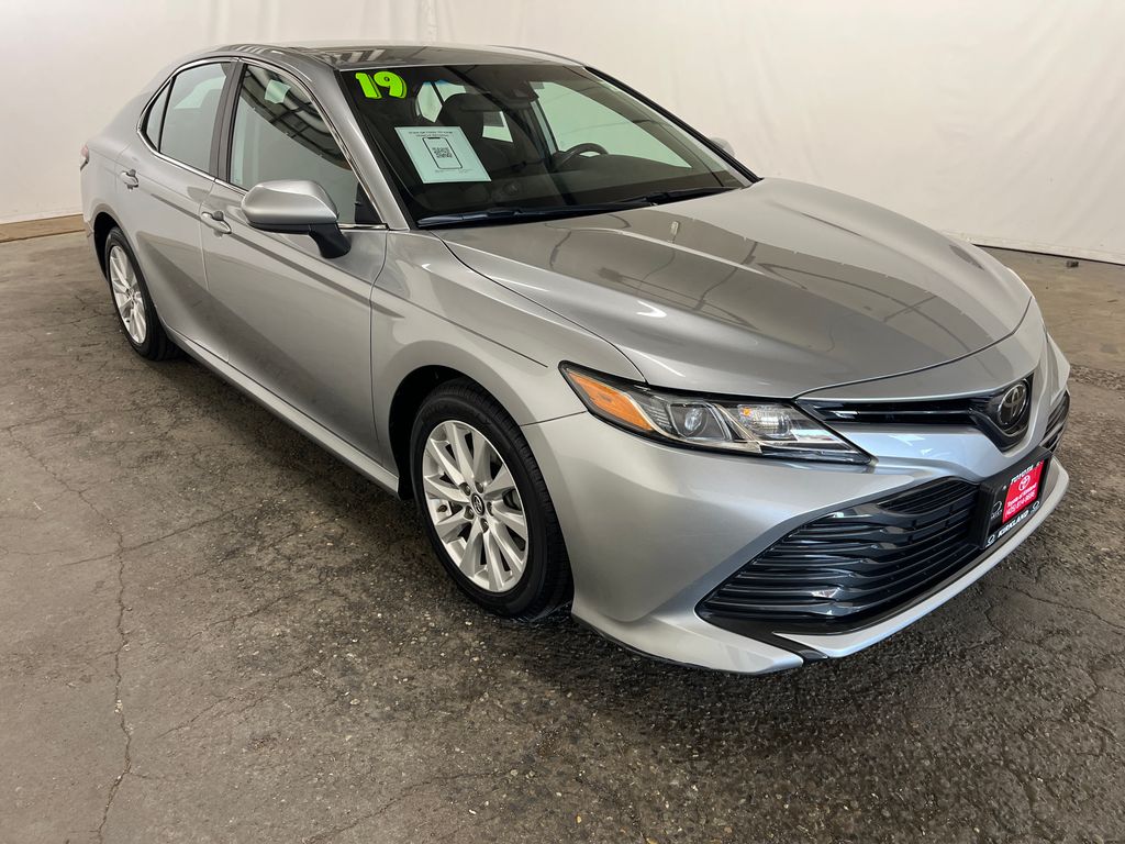 2019 Toyota Camry LE