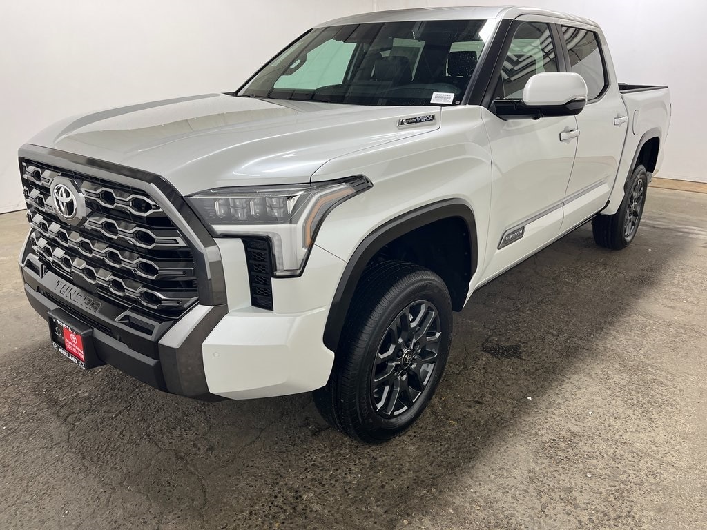 New 2026 Toyota Tundra i-FORCE MAX Platinum PLATINUM CREWMAX 5.5