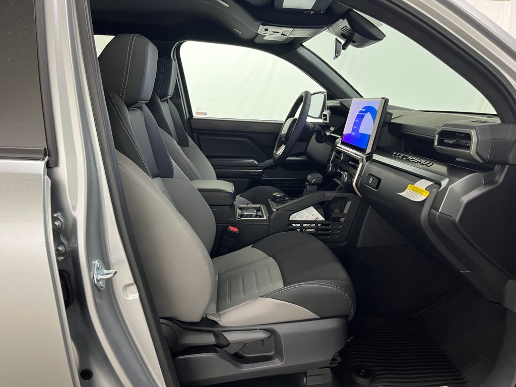 2026 Toyota Tacoma TRD Sport - Photo 13