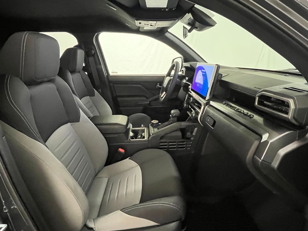 2026 Toyota Tacoma TRD Sport - Photo 13