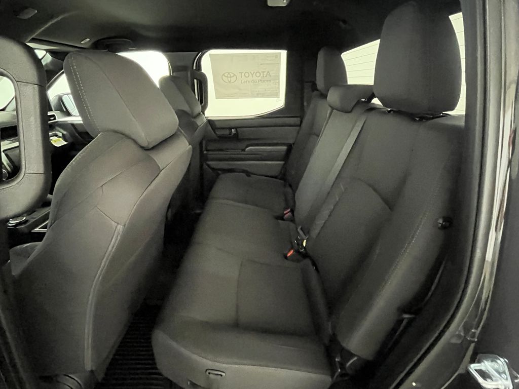 2026 Toyota Tacoma SR5 - Photo 12