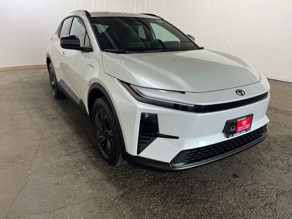 2026 Toyota C-HR SE AWD's photo