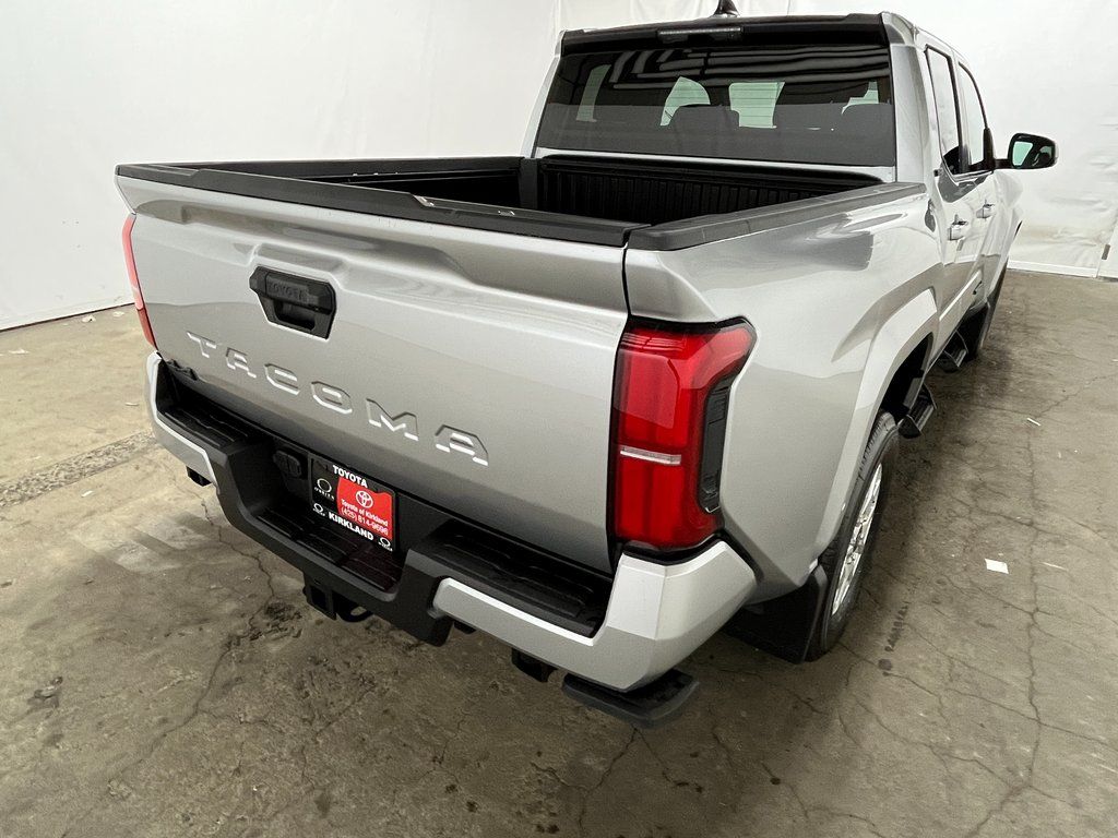 2026 Toyota Tacoma SR5 - Photo 8