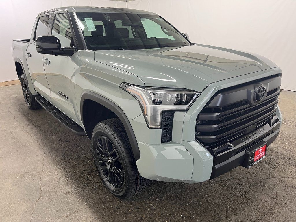 New 2026 Toyota Tundra Limited LIMITED CREWMAX 5.5